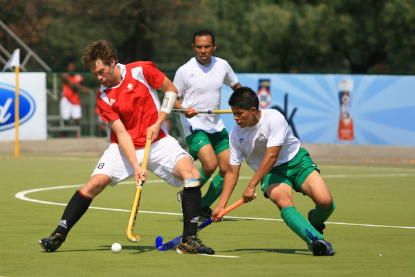 Canada vs. Mexico - Picture Fernando Fern�ndez